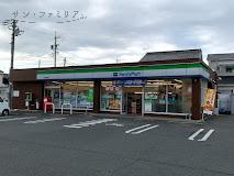 コンビニ　ファミリーマート 豊川寿通店（コンビニ）まで97m