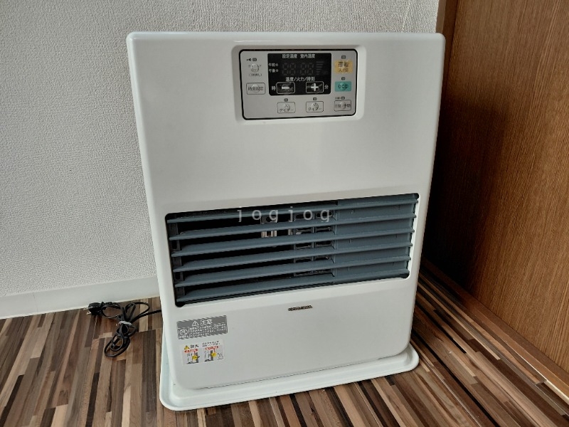 その他設備　冬はあったか石油ストーブです。