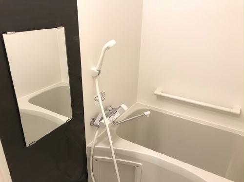 バス・シャワールーム　実際のお部屋と異なる場合がございます。