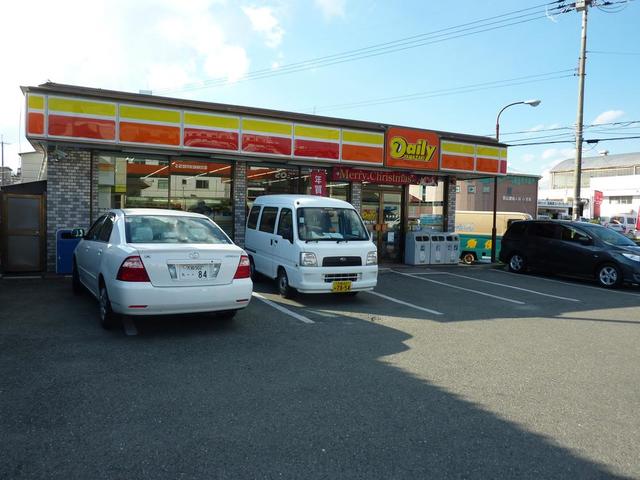 コンビニ　デイリーヤマザキ高槻辻子店（コンビニ）まで420m