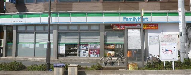 コンビニ　ファミリーマート（コンビニ）まで3365m