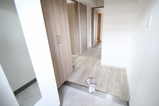 玄関　類似部屋写真