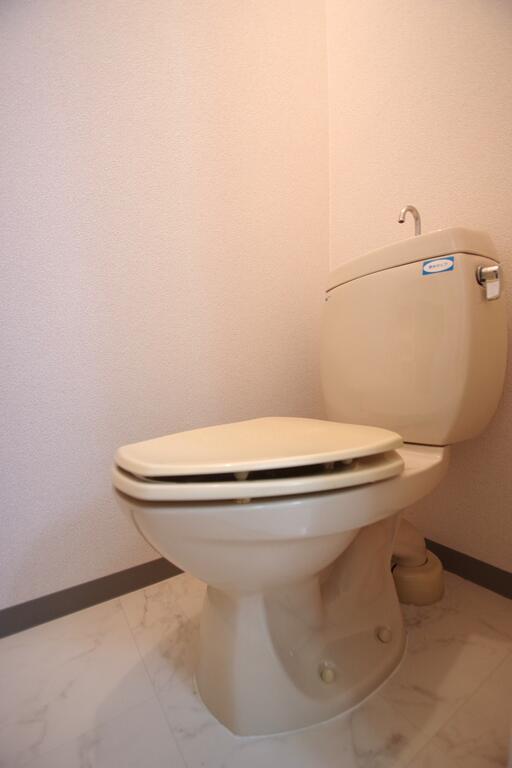ジュネスBのトイレ写真