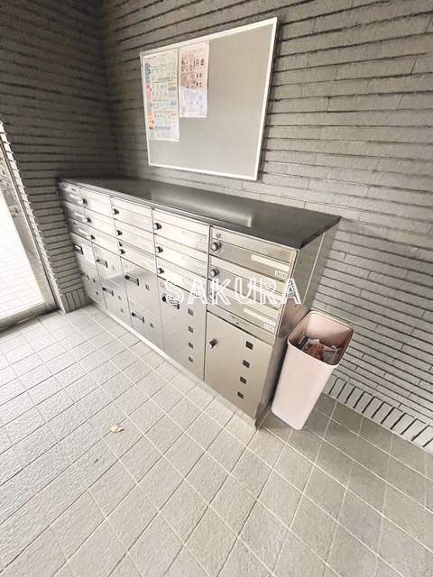 その他共有部分　不在時に便利な宅配ボックス付き♪