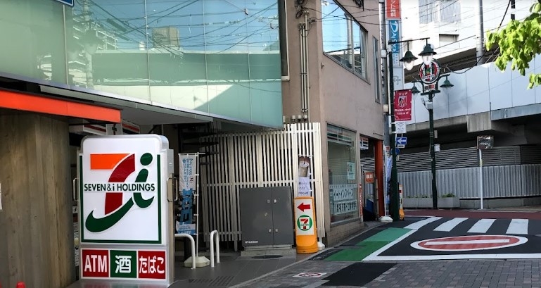 コンビニ　セブンイレブン浦和駅北口店（コンビニ）まで340m