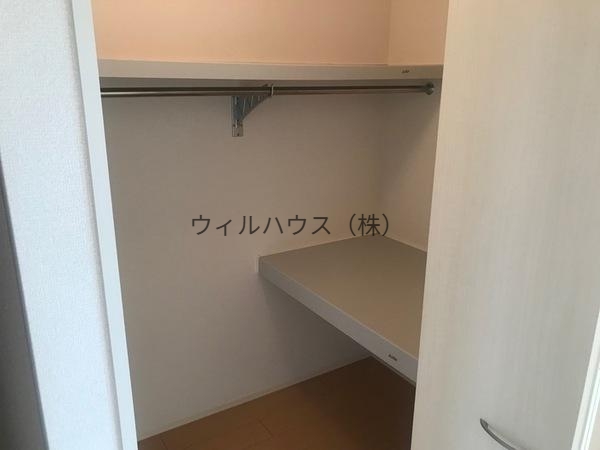 収納　ウォークインクローゼット！
