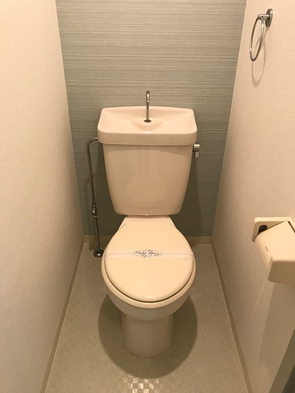 トイレ　別部屋