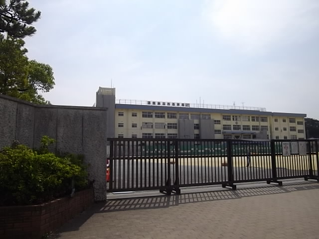 中学校　市川市立下貝塚中学校（中学校）まで485m