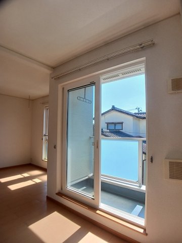 バルコニー　バルコニーがあります