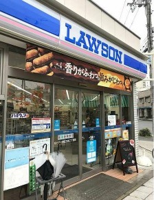 コンビニ　ローソン夕凪2丁目店（コンビニ）まで183m