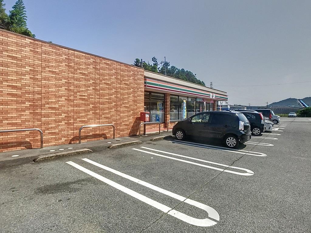 コンビニ　セブンイレブン山口小郡岩屋店（コンビニ）まで1209m