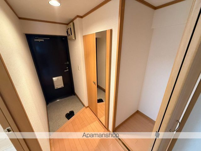アドラブール文京町の玄関写真