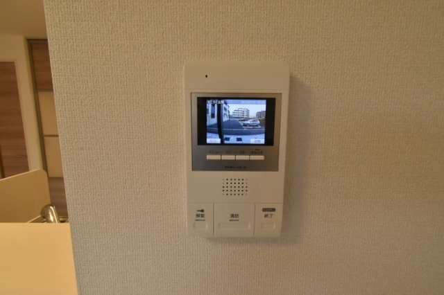 セキュリティ　同一建物内１１０号室内装写真転載