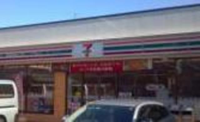 コンビニ　セブンイレブン川崎馬絹西店（コンビニ）まで218m