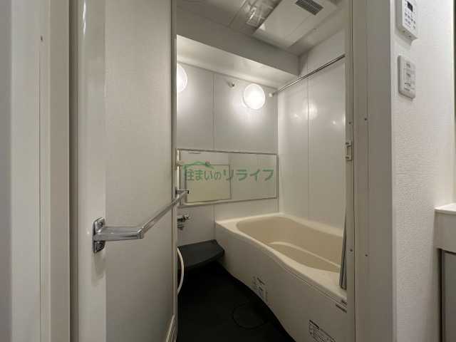 バス・シャワールーム　別部屋参考写真となります