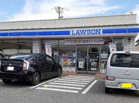 コンビニ　ローソン 婦中西ヶ丘店（コンビニ）まで574m