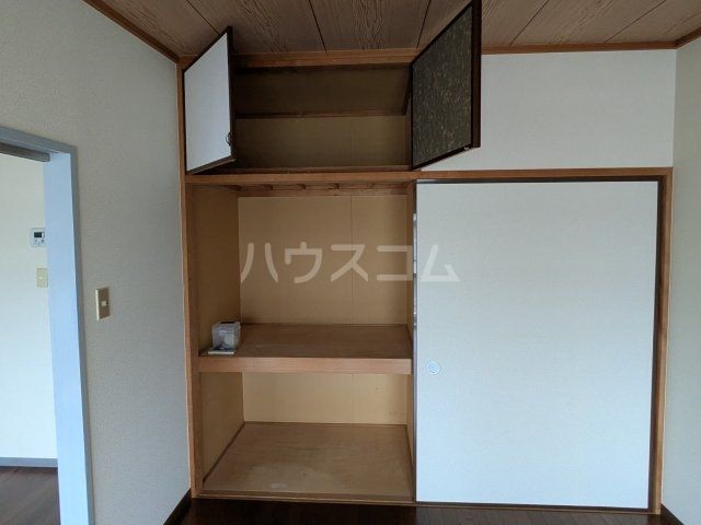 グラスリバーマンション Aの内装写真
