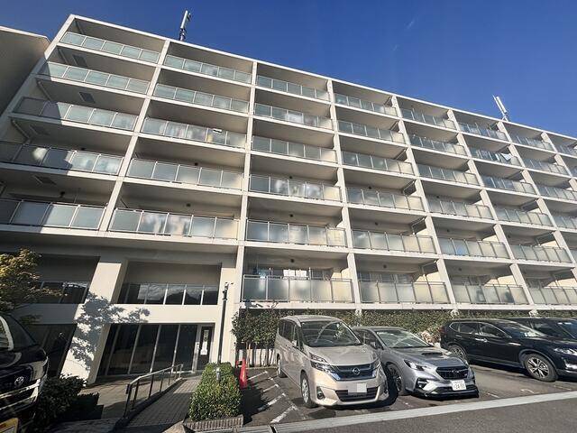 建物外観　オートロック付きです