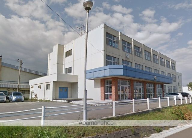 中学校　朝里中学校（中学校）まで344m