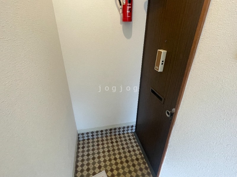 玄関　ゆったりとした玄関です。