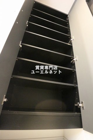その他設備　収納力たっぷりのシューズボックスで玄関すっきり！