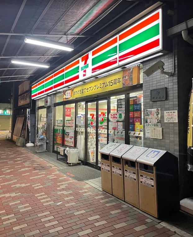 コンビニ　セブンイレブン牡丹店（コンビニ）まで374m
