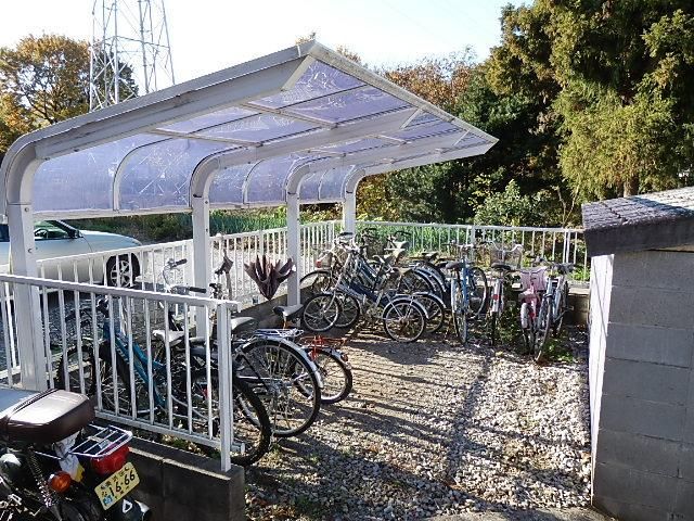 その他共有部分　屋根付き駐輪場