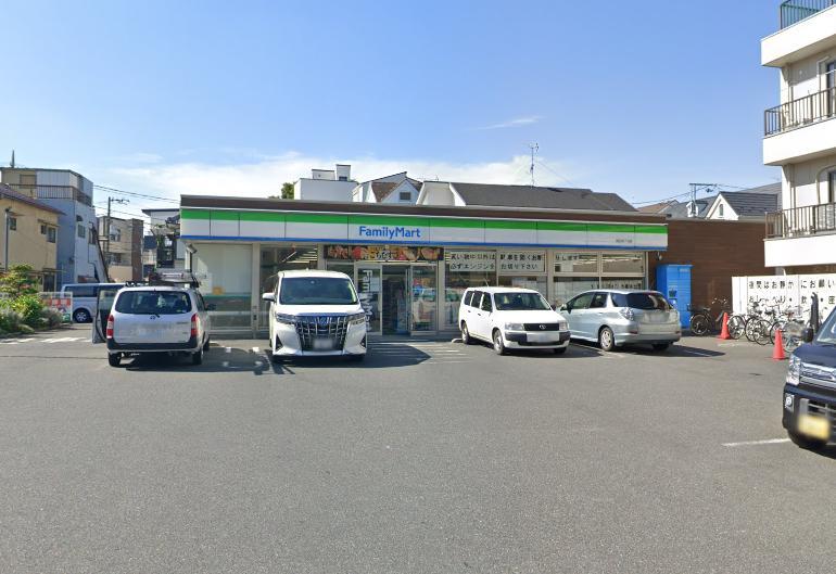 コンビニ　ファミリーマート（コンビニ）まで100m