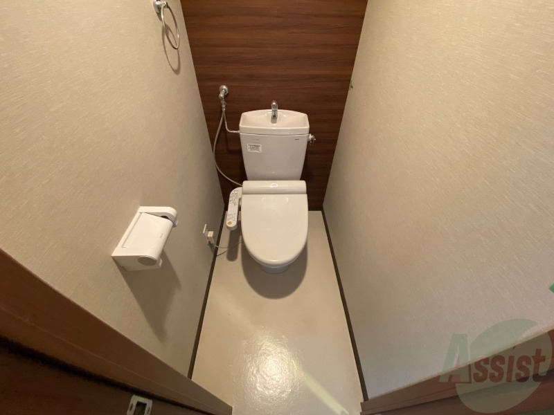 トイレ　ウォシュレット機能がついたトイレ。安心して使用できますね。
