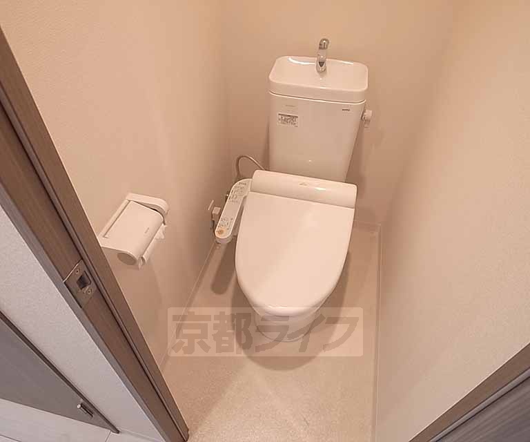 プレサンス京都四条大宮のトイレ写真
