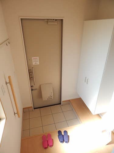 地下鉄七隈線 次郎丸駅 徒歩21分 2階建 築14年の玄関写真