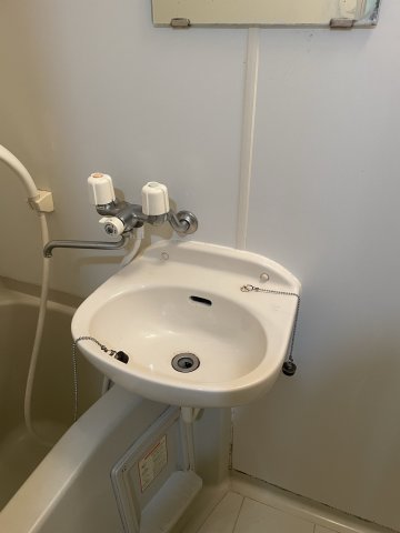 洗面設備　(参考)同マンション反転タイプの間取り部屋写真