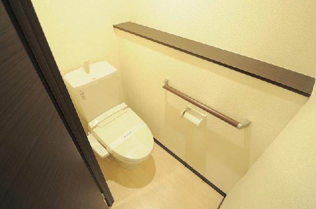 トイレ　反転部屋参考写真です。