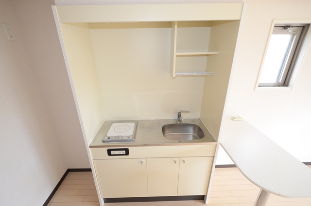 キッチン　壁付けキッチンでスペースを有効活用できます！