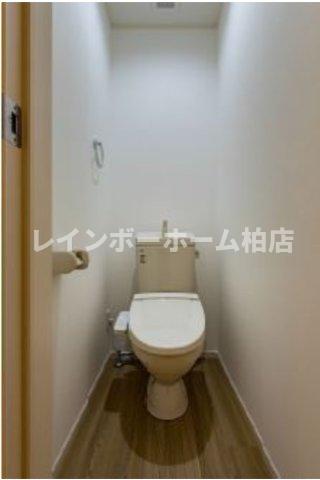 トイレ　シャワートイレです