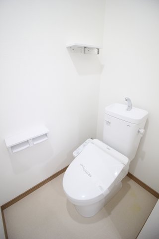 EPガーデン行徳のトイレ写真