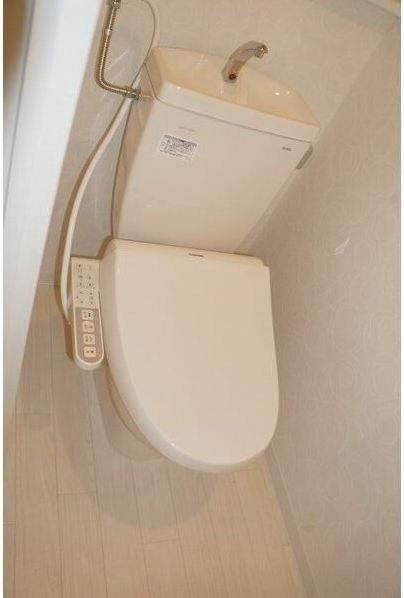 AURAのトイレ写真