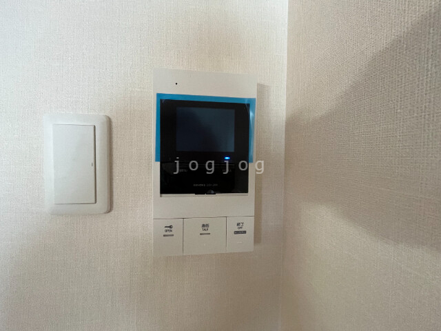 セキュリティ　モニター付きインターホン