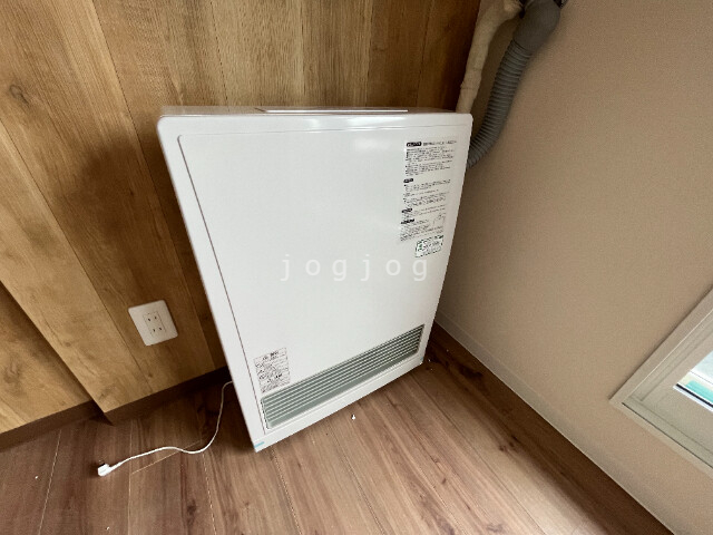 その他設備　ガス暖房