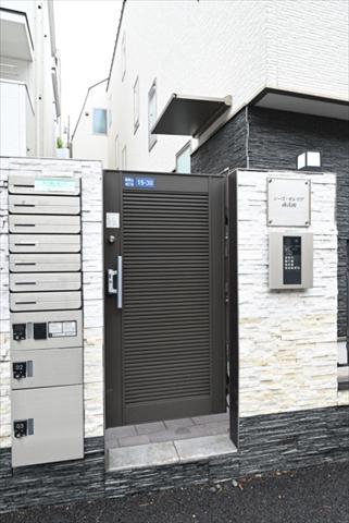 東京メトロ千代田線 表参道駅 徒歩10分 3階建 築11年の外観写真