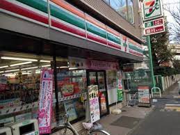 コンビニ　セブンイレブン世田谷上北沢1丁目店（コンビニ）まで295m