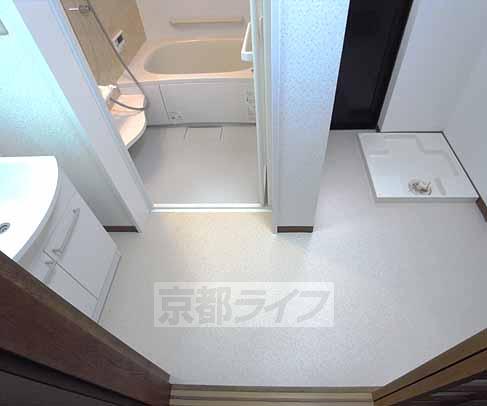 ＪＲ山陰本線 嵯峨嵐山駅 徒歩5分 2階建 築67年の内装写真