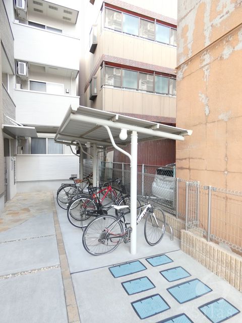 地下鉄中央線 深江橋駅 徒歩6分 3階建 築13年の外観写真
