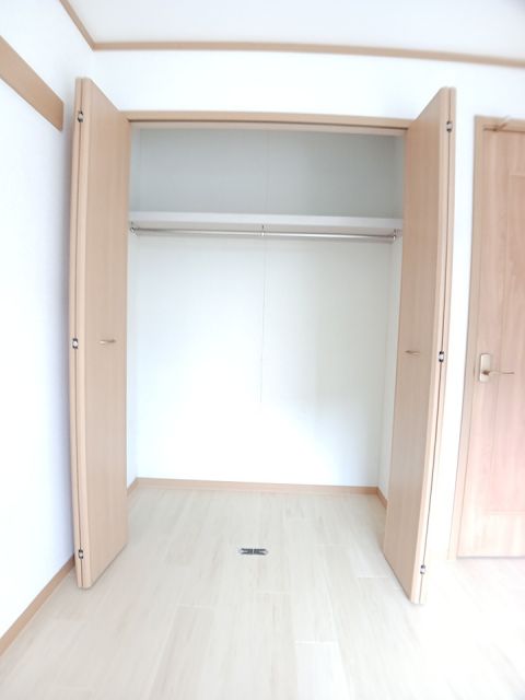 ラシーヌIII四番館の内装写真