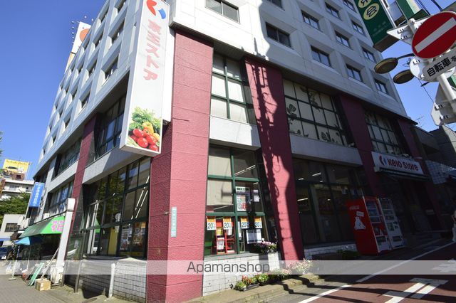 スーパー　（株）京王ストア／代田橋店（スーパー）まで241m