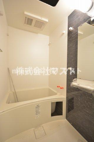 セレニテ難波グランデシュッドの風呂写真