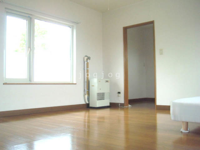 収納　収納が大きく、たくさんものが入ります。
