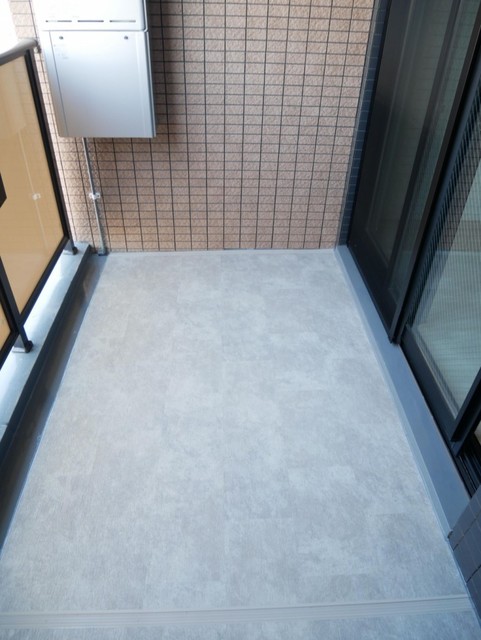 バルコニー　※同タイプの参考画像です。