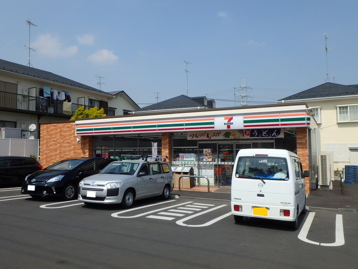 コンビニ　セブンイレブン 横浜荏田北3丁目店（コンビニ）まで297m