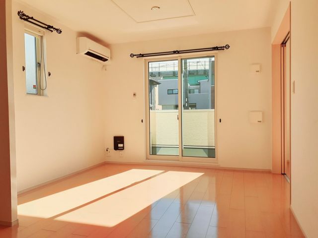リアン勝川の居間写真